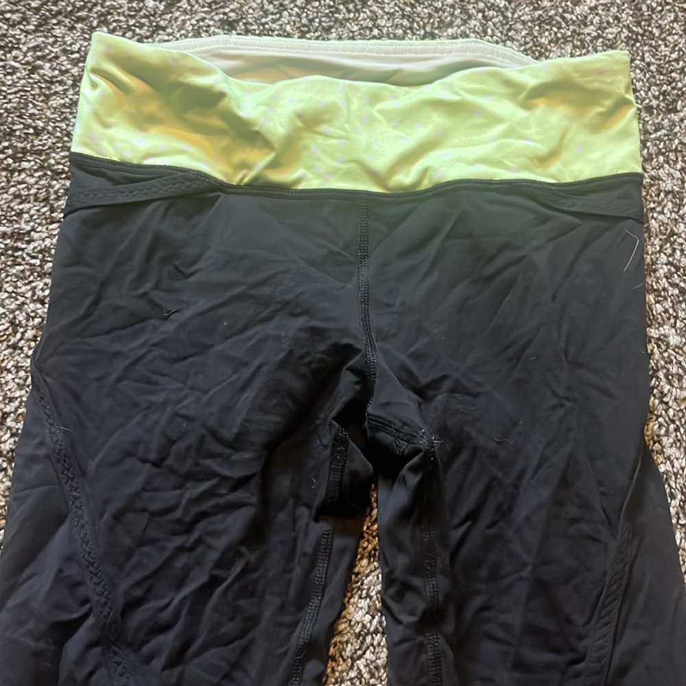 Lululemon Crop Leggings - Picture 7 of 8